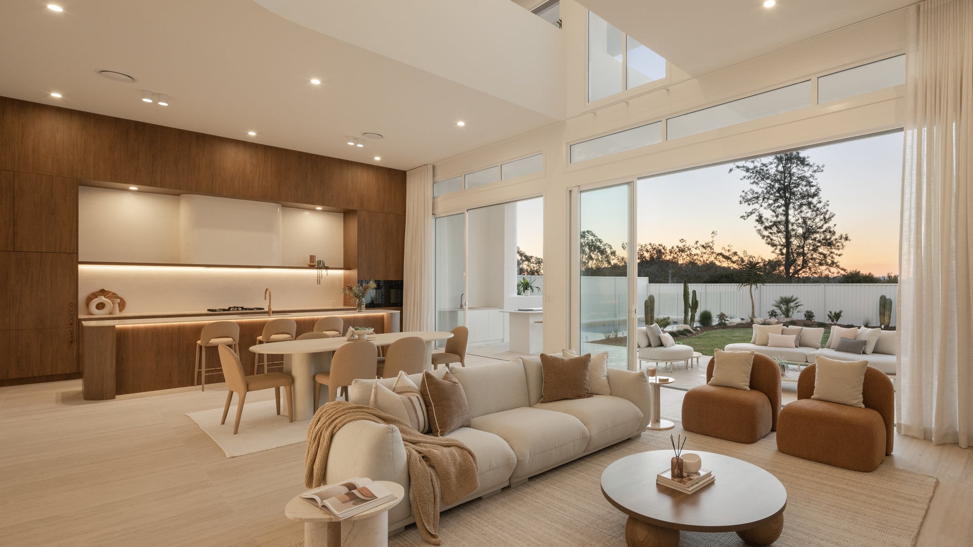 Sabdia living room with city view