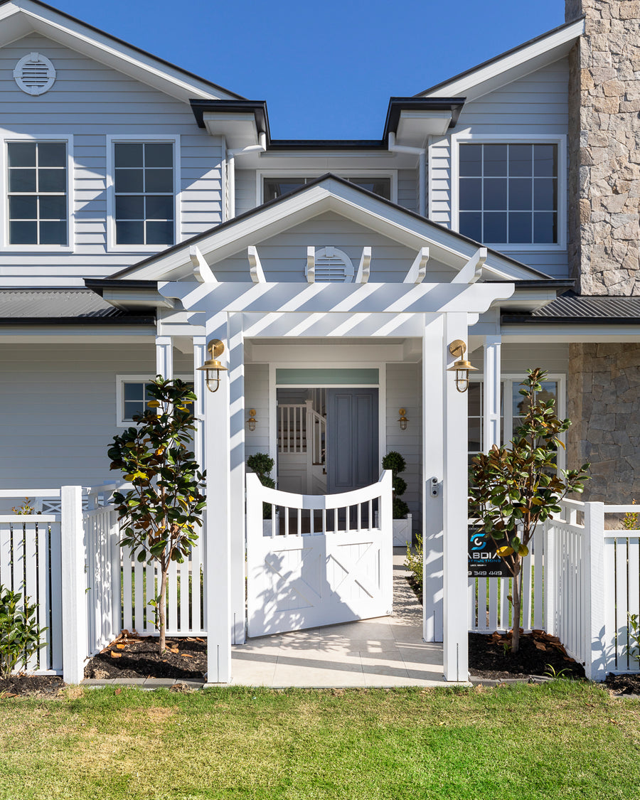 WHITE - white-entry-01